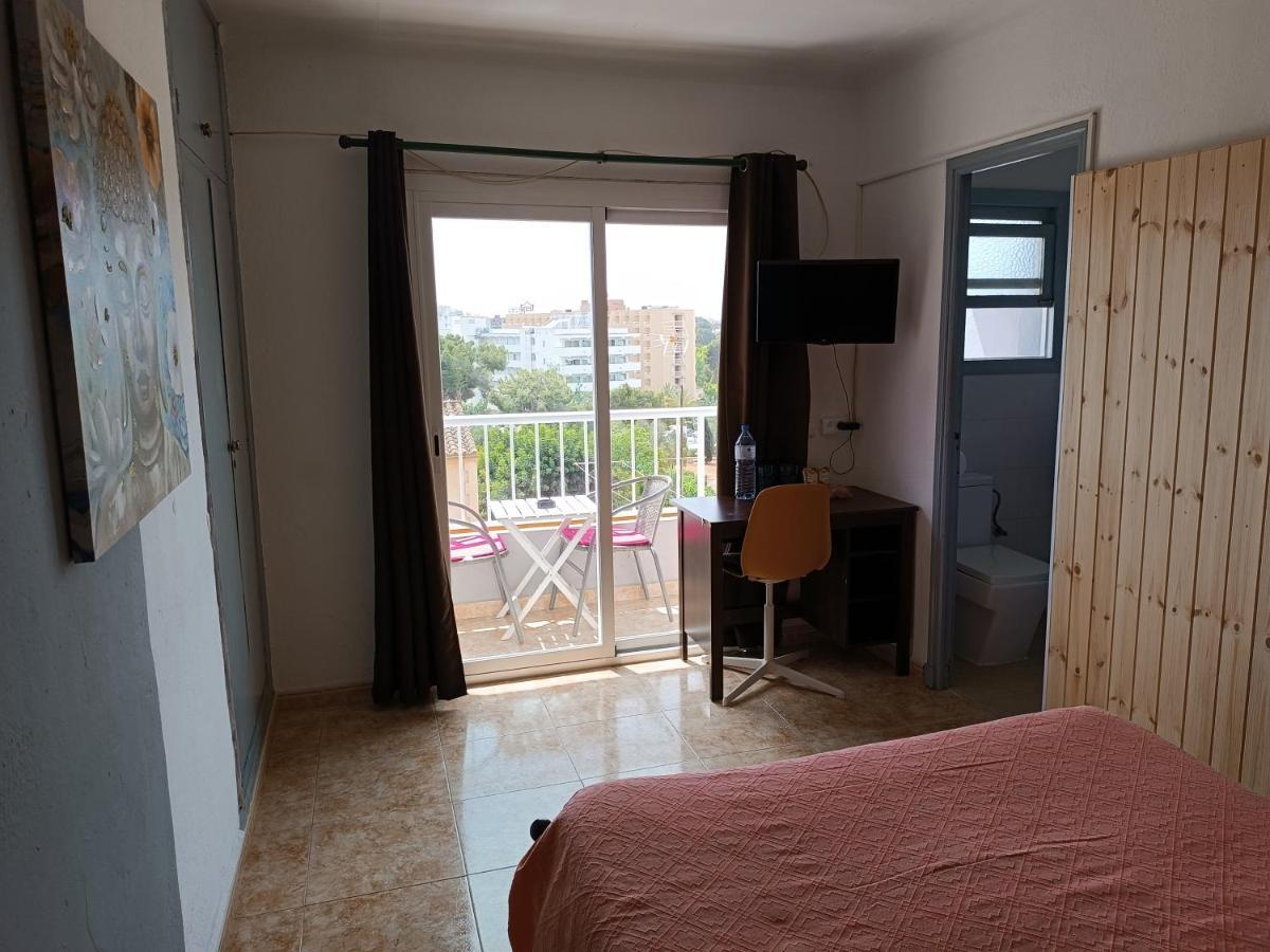 Palmanova Hostal Belgica מראה חיצוני תמונה