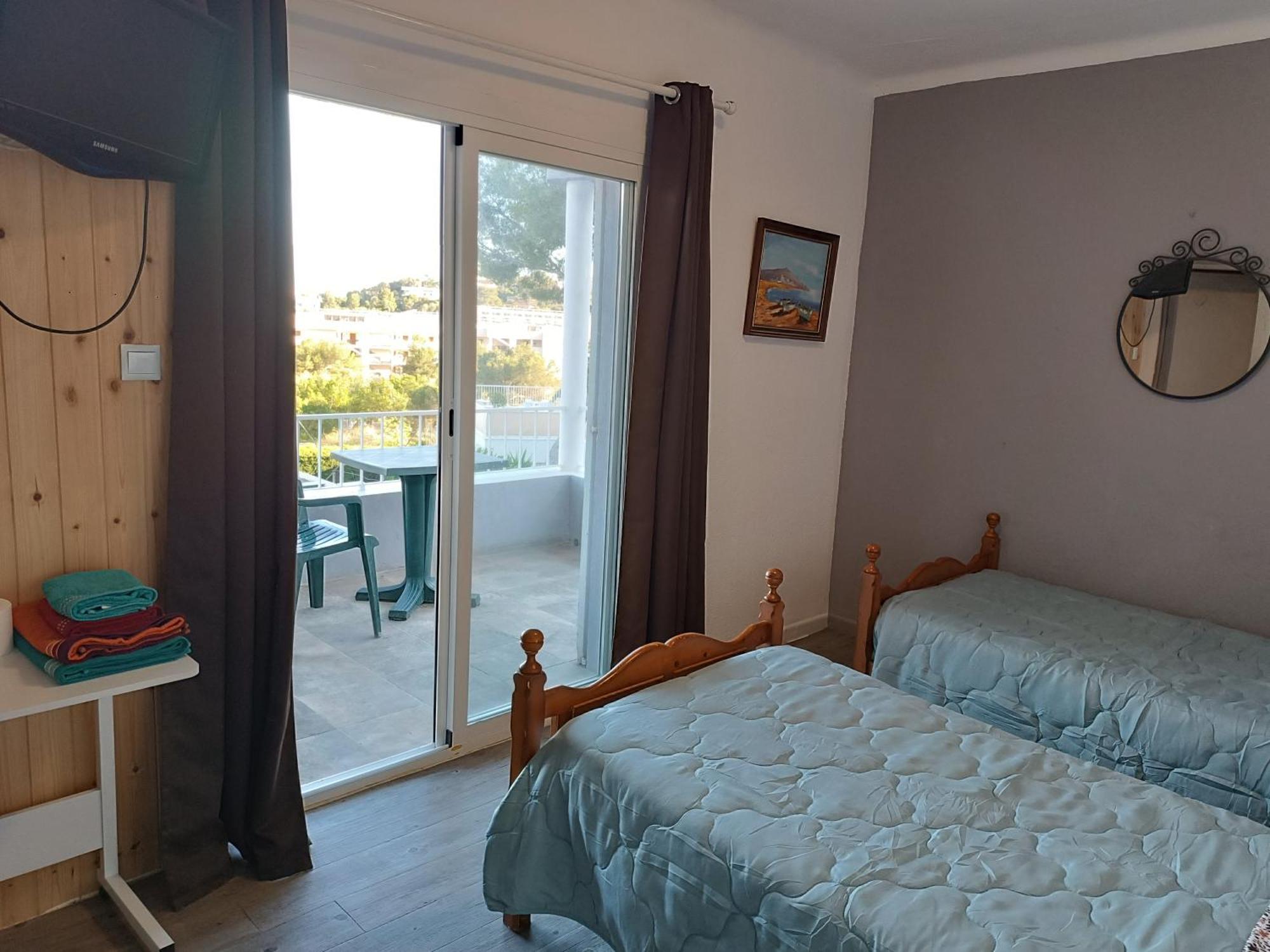 Palmanova Hostal Belgica מראה חיצוני תמונה
