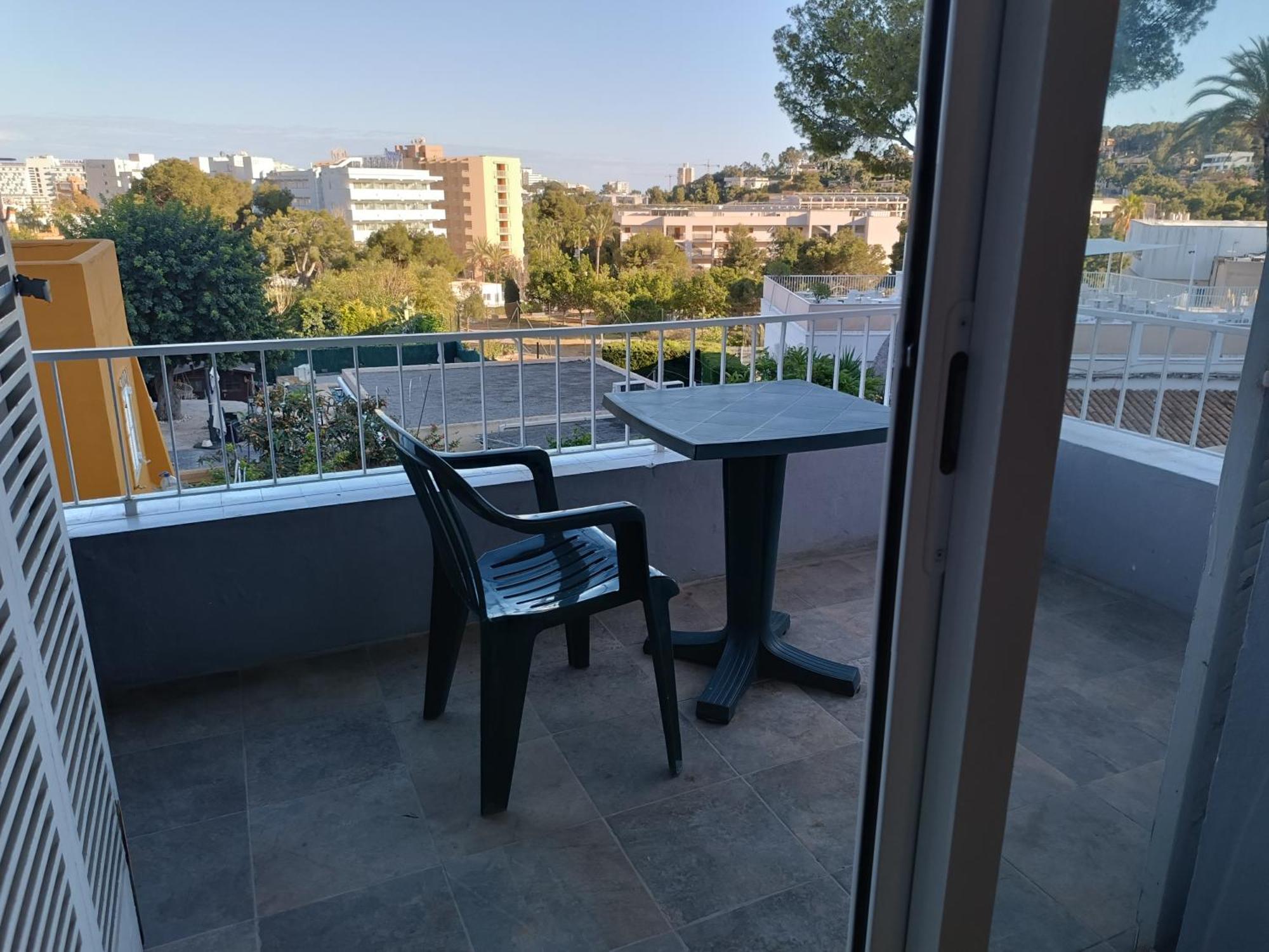 Palmanova Hostal Belgica מראה חיצוני תמונה