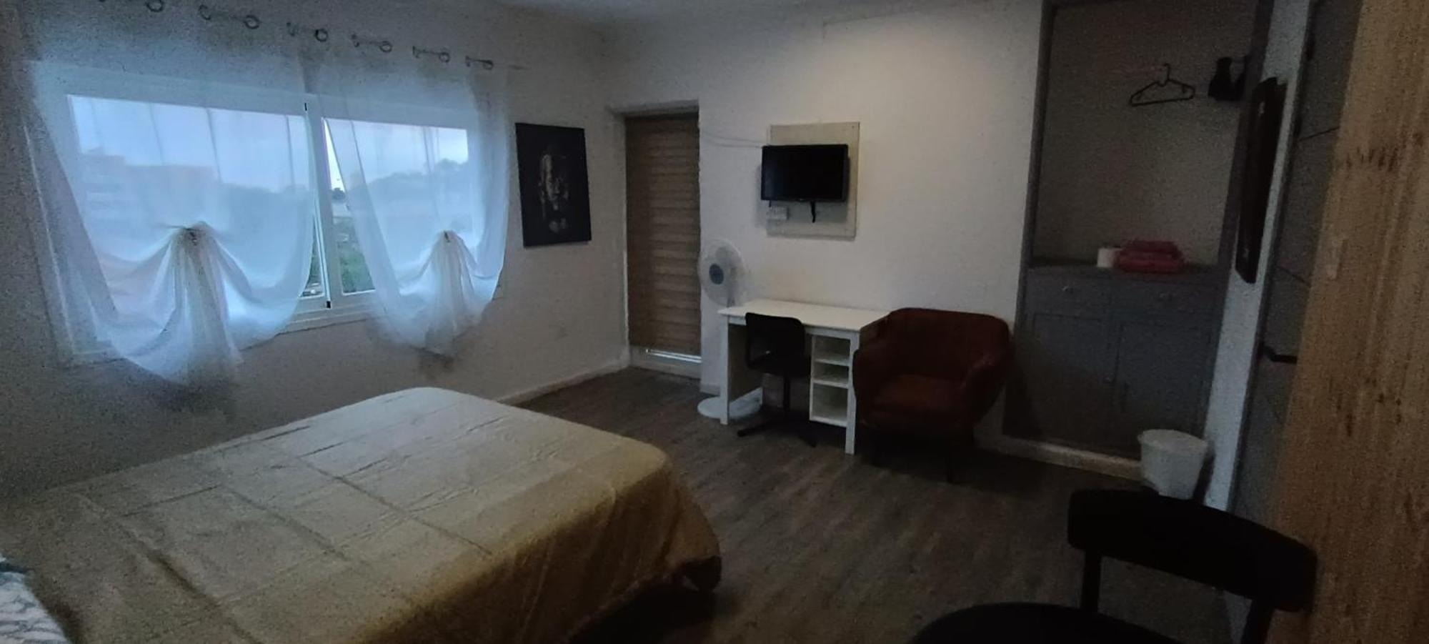 Palmanova Hostal Belgica מראה חיצוני תמונה
