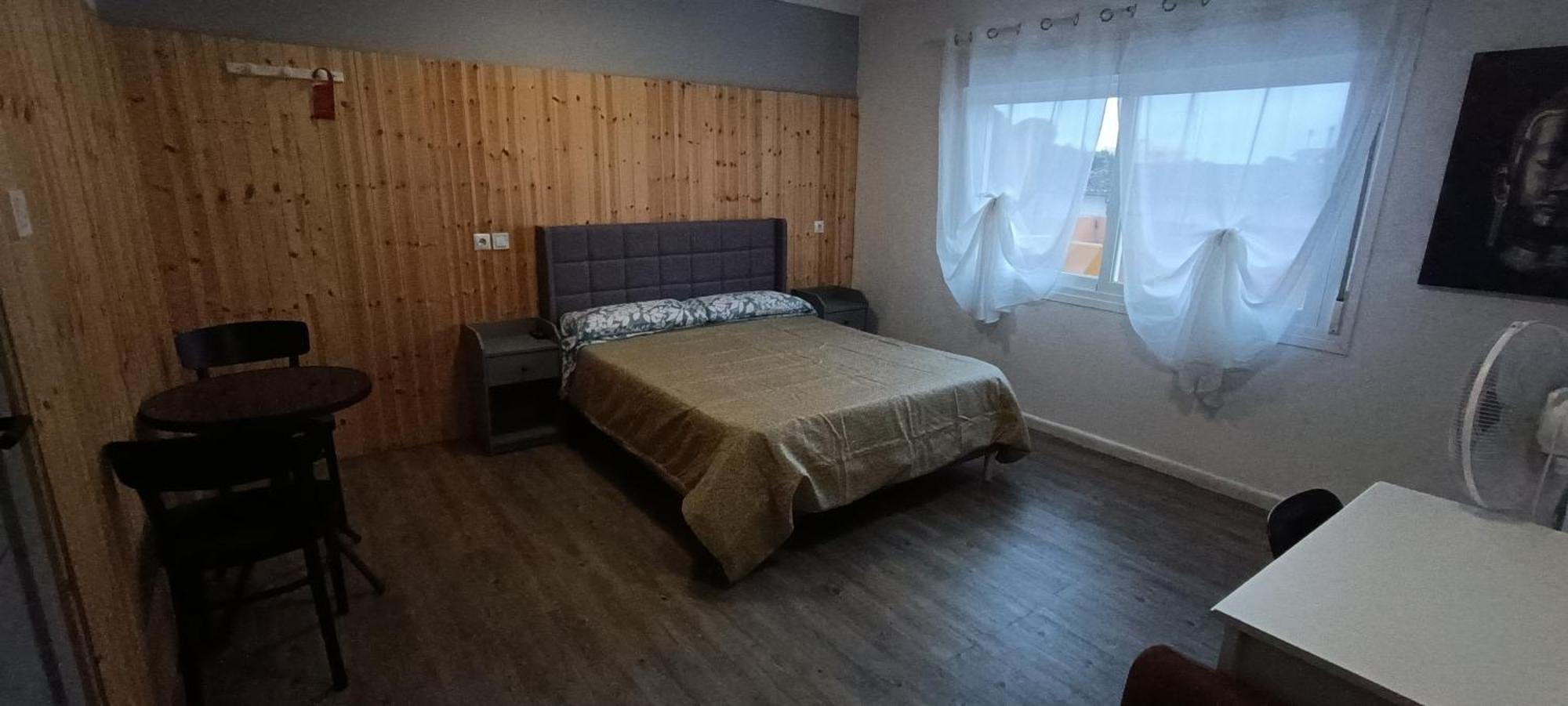 Palmanova Hostal Belgica מראה חיצוני תמונה